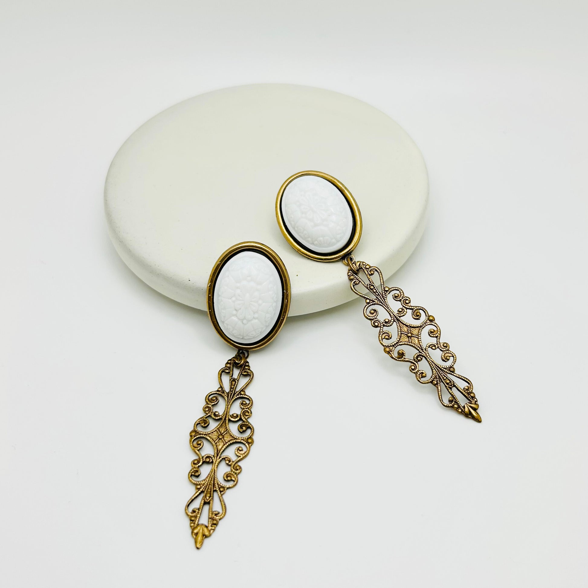 Amaryllis Earrings — Hand-crafted Vintage Earrings by Boujoux