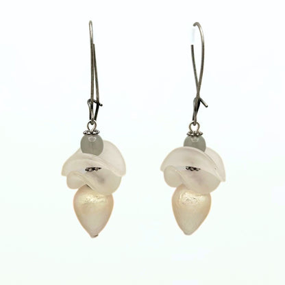 Calla Earrings | Hand-crafted Vintage Earrings by Boujoux