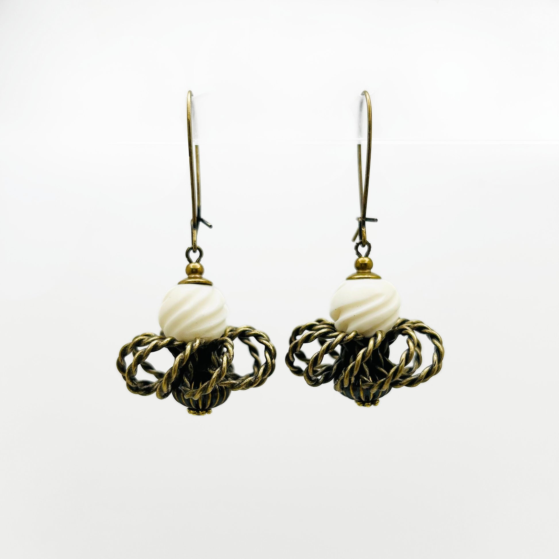 Eris Earrings — Hand-crafted Vintage Earrings by Boujoux
