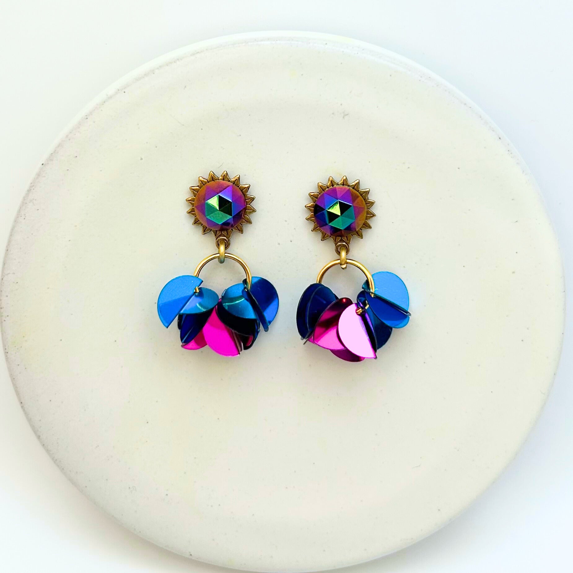 Holiday Mallory — Hand-crafted Vintage Earrings by Boujoux