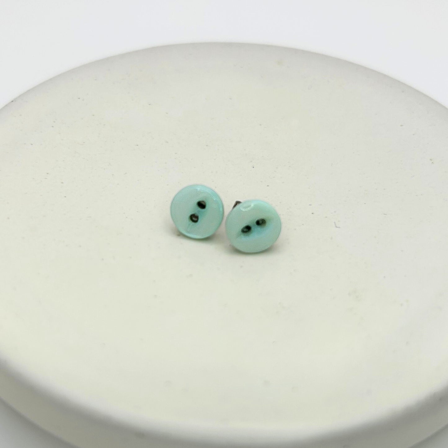 Una Earrings | Hand-crafted Vintage Earrings by Boujoux